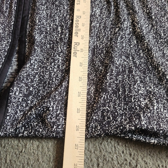 LULULEMON Vinyasa Wrap Scarf Gray Shawl Wrap Gym Yoga - Picture 8 of 9